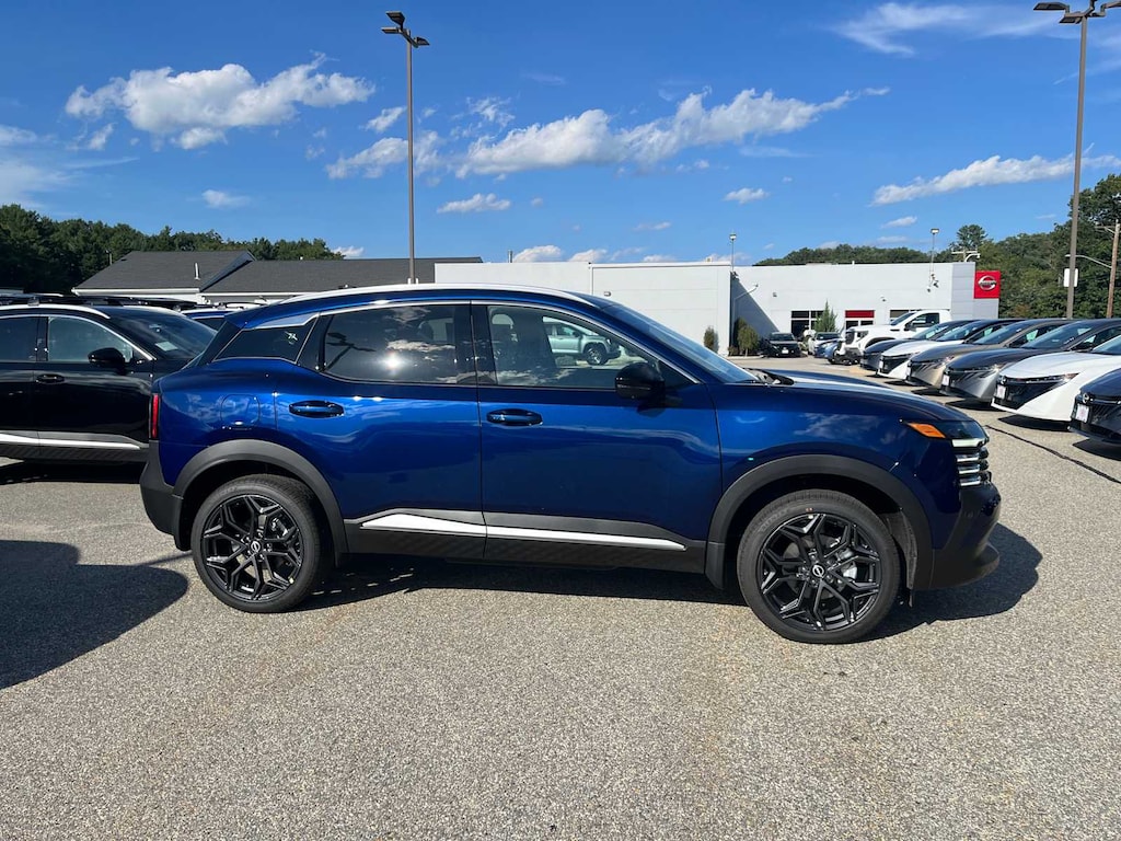 New 2027 Nissan Kicks SR SUV