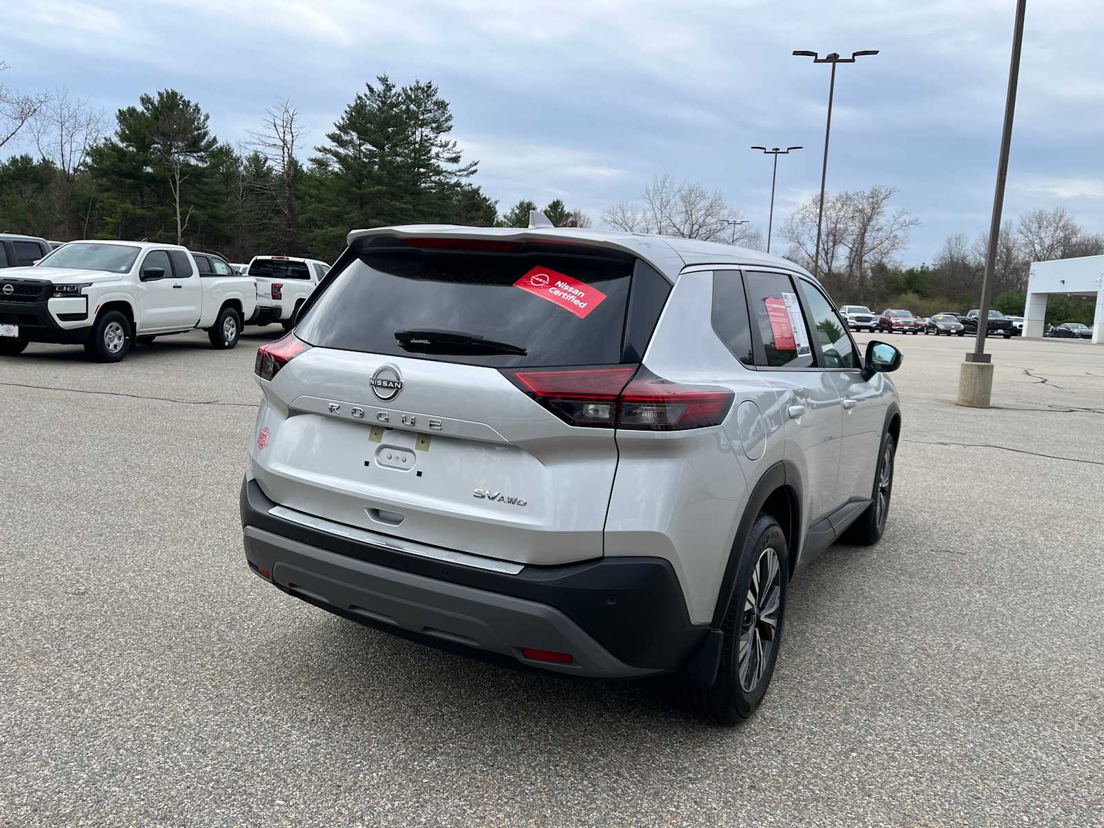 2023 Nissan Rogue SV photo 5