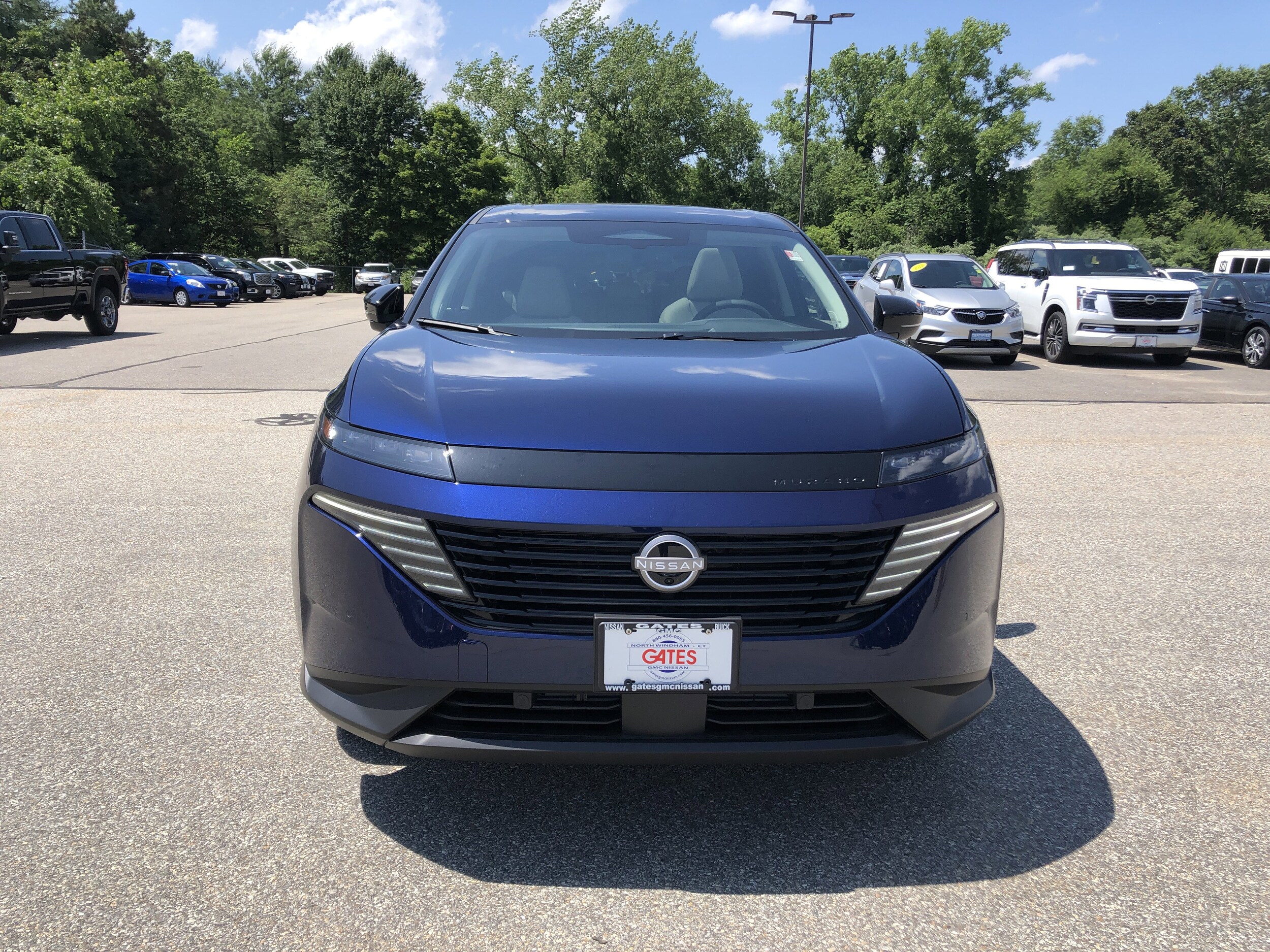 2025 Nissan Murano SL photo 2