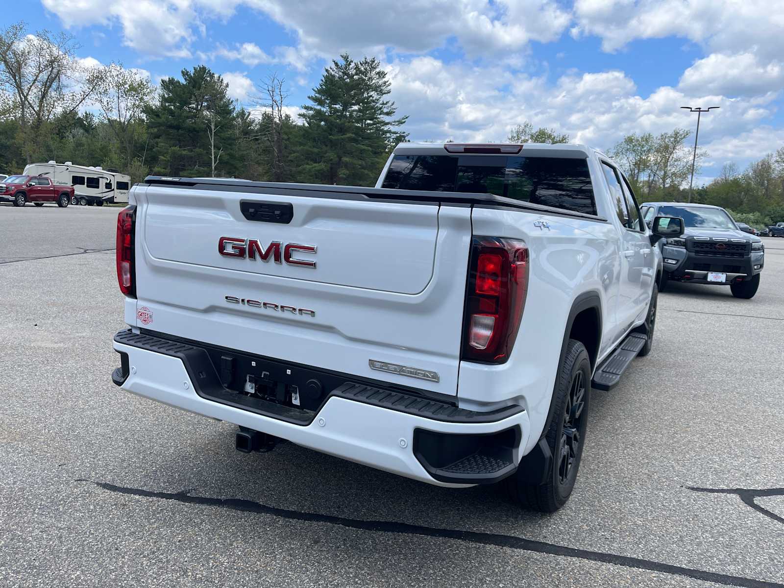 2026 GMC Sierra 1500 Elevation 4WD Crew Cab 157 photo 5