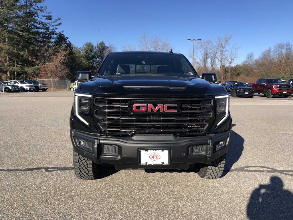New 2026 GMC Sierra 1500 AT4X 4WD Crew Cab 147 Truck