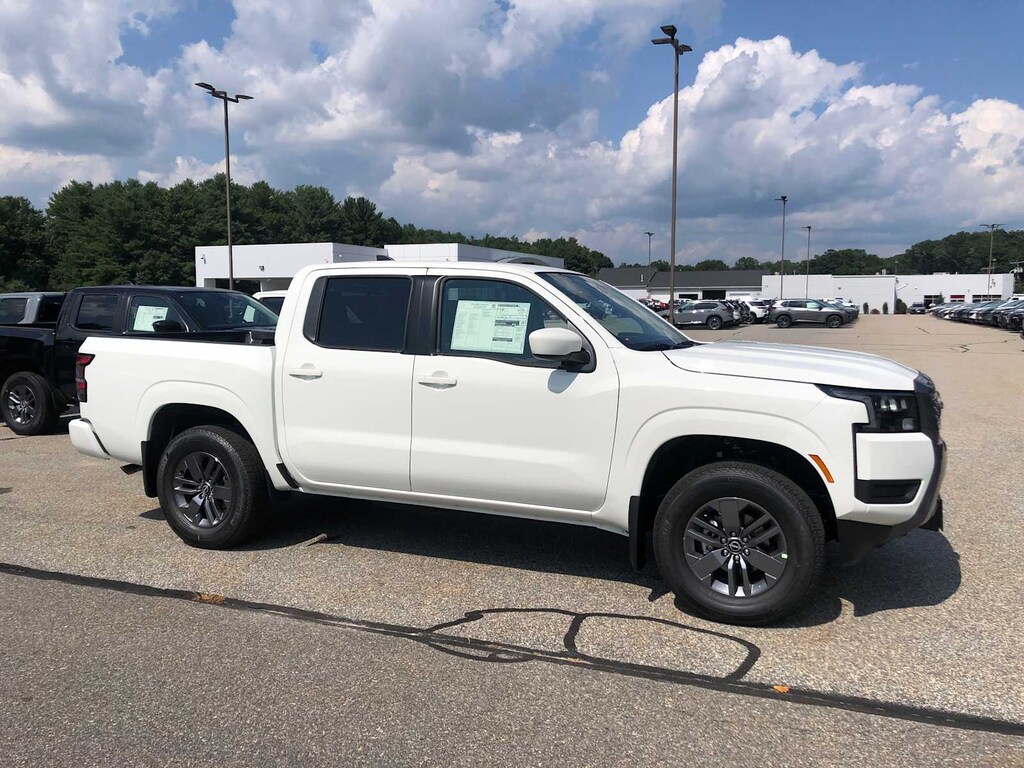 New 2026 Nissan Frontier SV Crew Cab 4x4 Truck