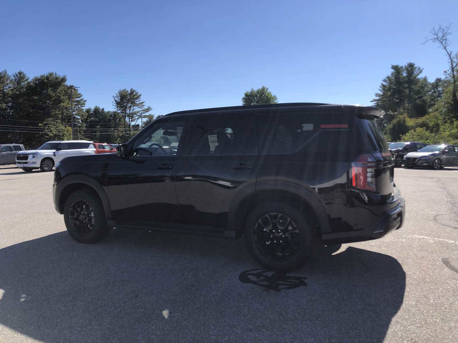 2026 Nissan Armada PRO-4X - Photo 8