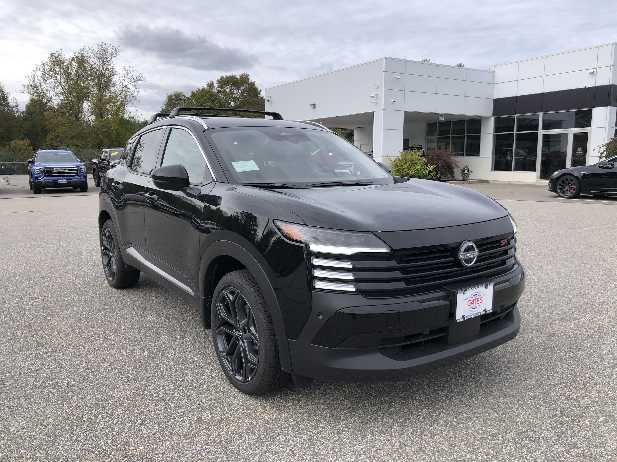 2026 Nissan KICKS SR AWD