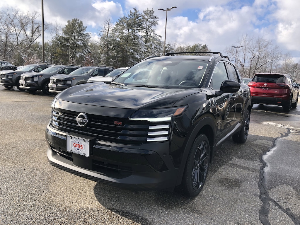 New 2026 Nissan Kicks SR SUV