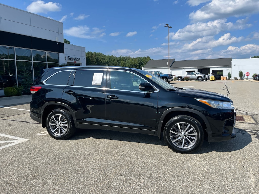 Used 2019 Toyota Highlander XLE SUV
