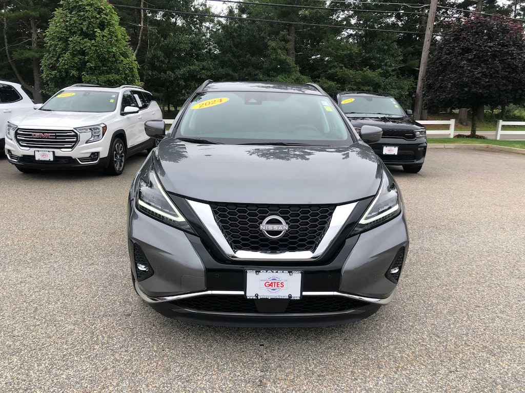 Used 2024 Nissan Murano SV SUV