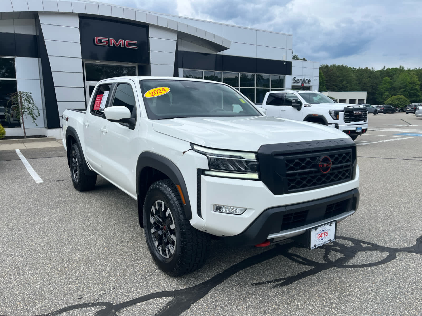 2024 Nissan Frontier PRO-4X Crew Cab 4X4's photo