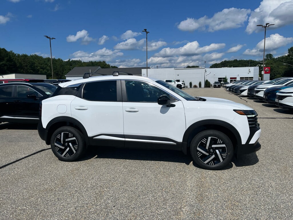 New 2026 Nissan Kicks SV SUV