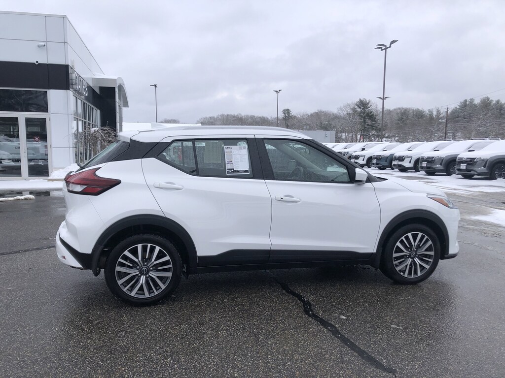 Used 2023 Nissan Kicks SV Sport Utility