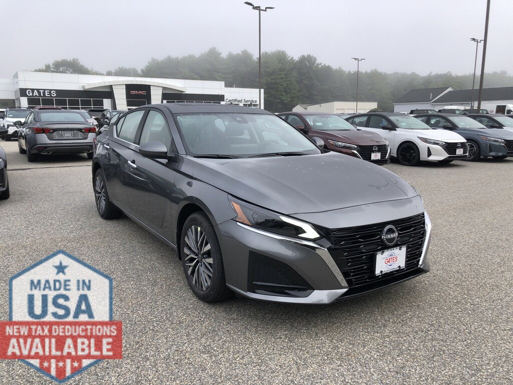 New 2025 Nissan Altima SV Sedan