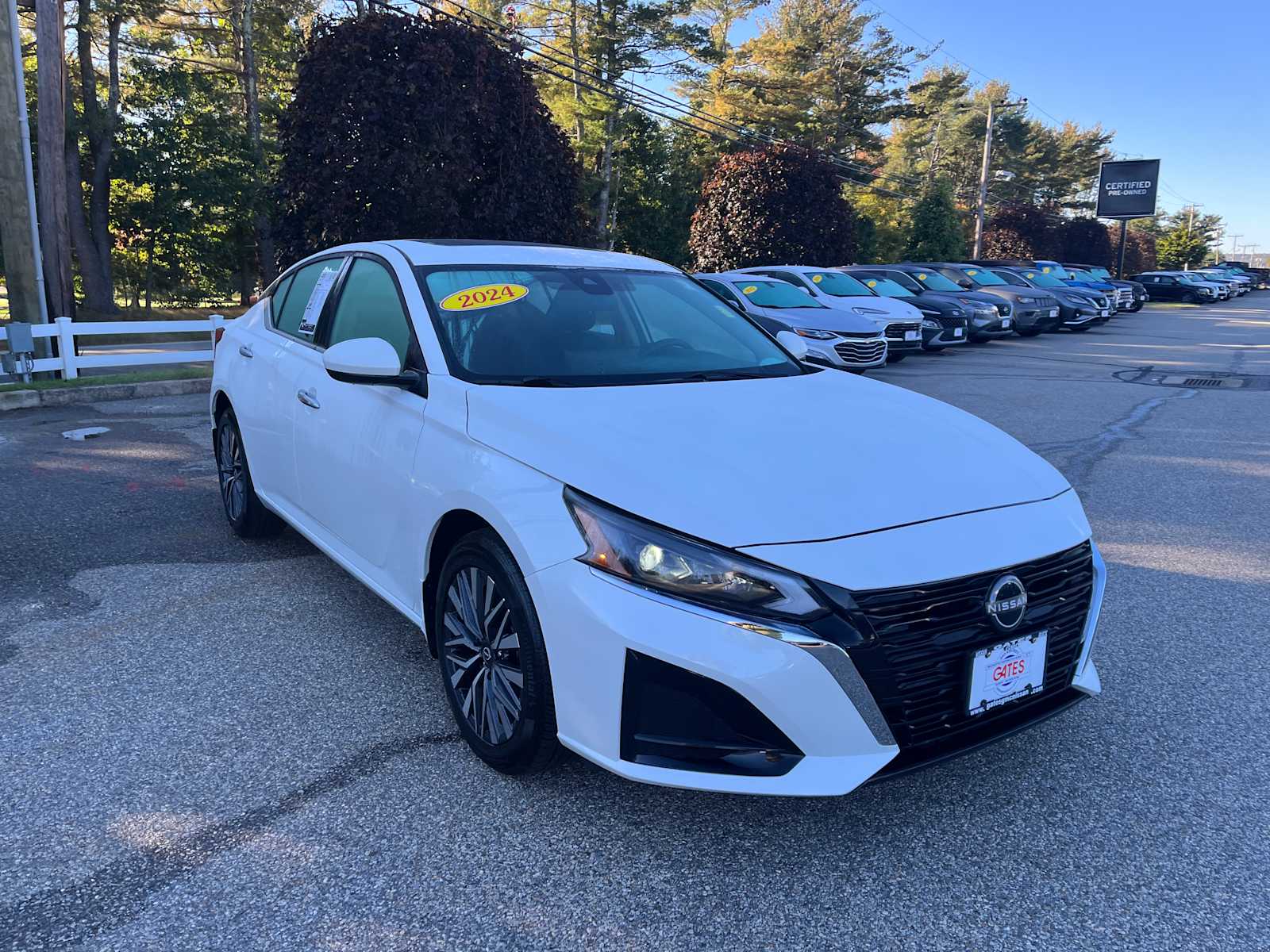 Interior Security Fencing Used 2024 Nissan Altima For Sale at Gates Nissan | VIN: 1N4BL4DW2RN309822