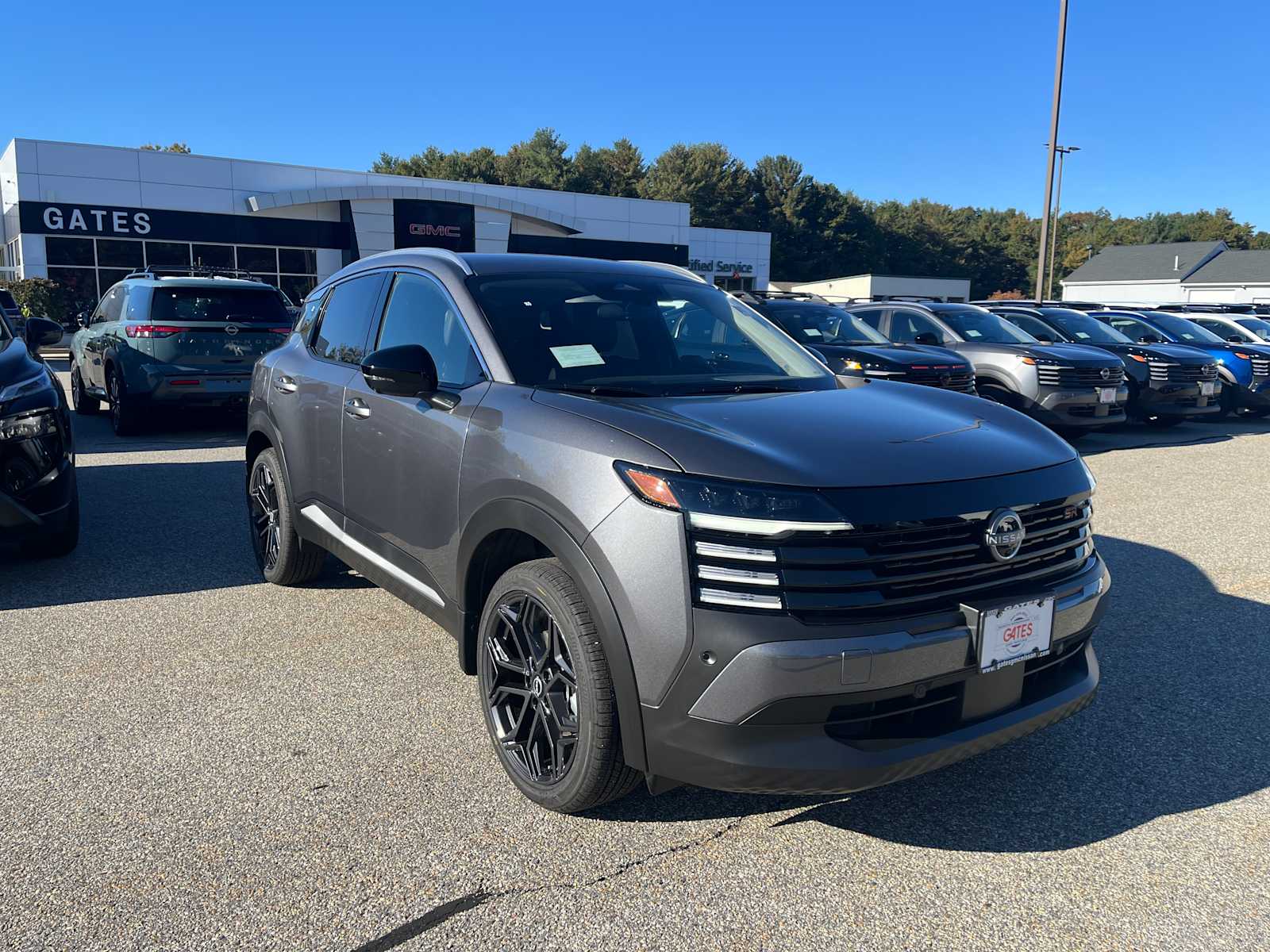 2027 Nissan Kicks SR
