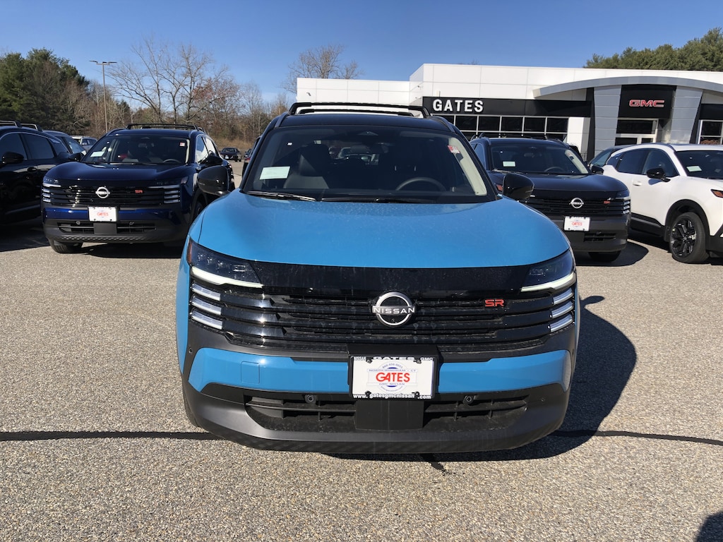 New 2026 Nissan Kicks SR SUV