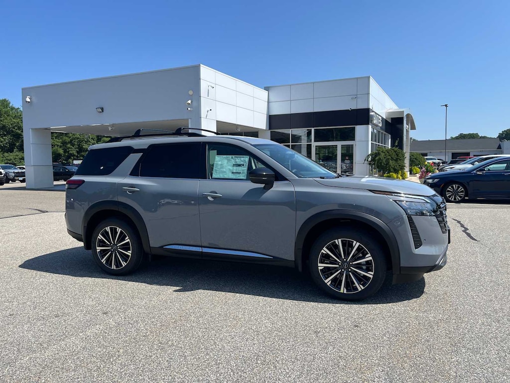 New 2026 Nissan Pathfinder Platinum SUV