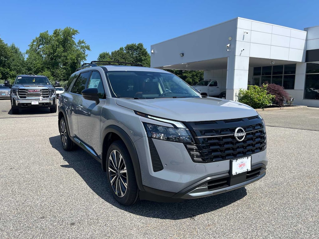 New 2026 Nissan Pathfinder Platinum SUV