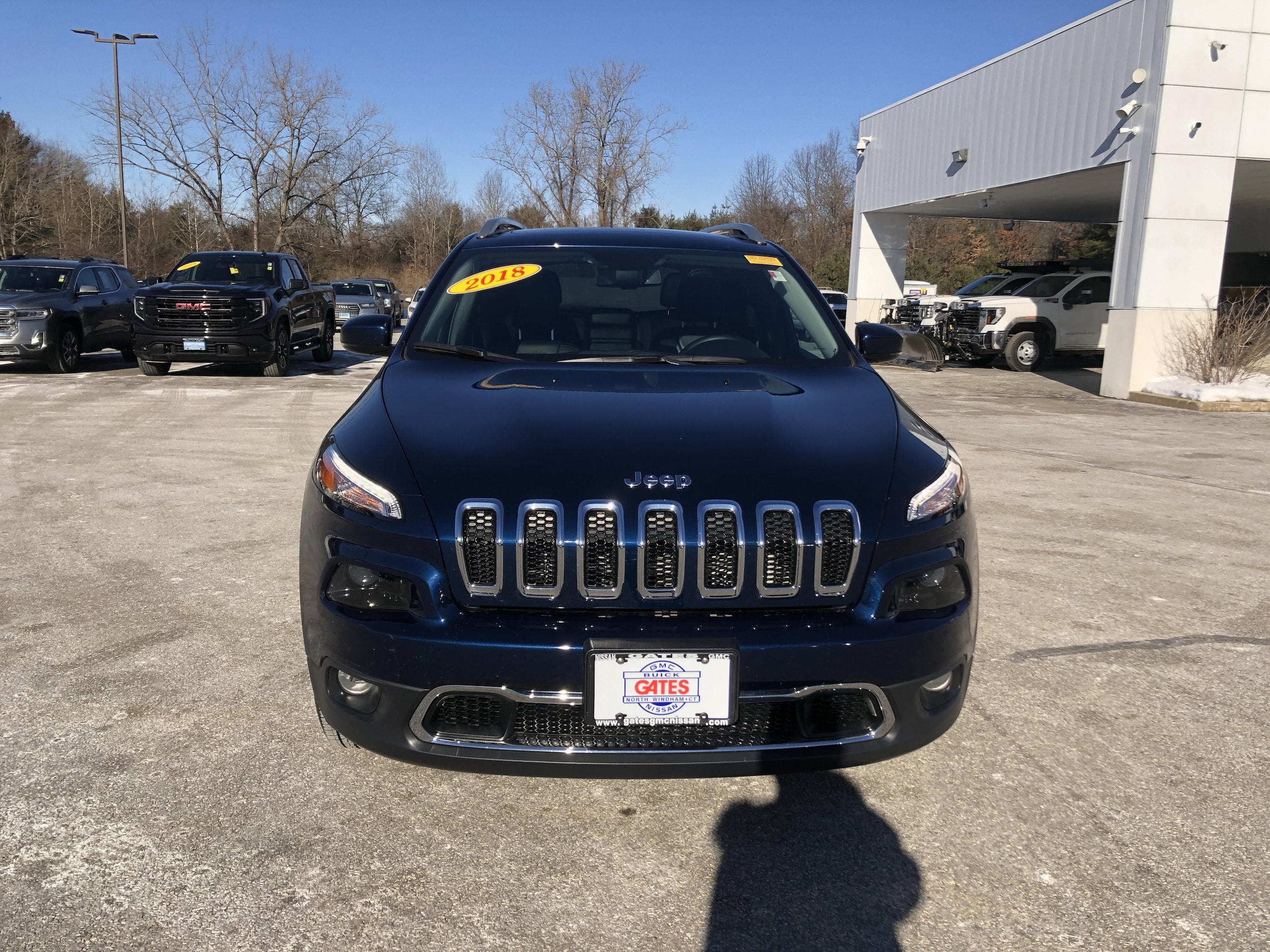 Used 2018 Jeep Cherokee Limited with VIN 1C4PJMDX6JD575952 for sale in Windham, CT
