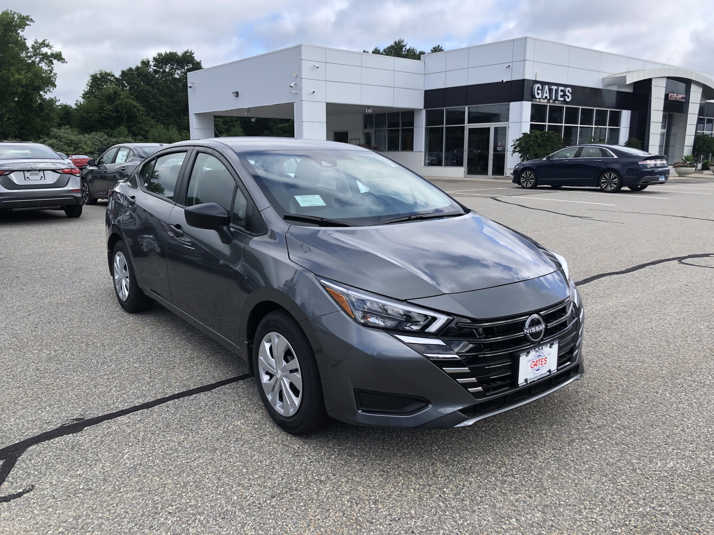 2025 Nissan Versa Sedan