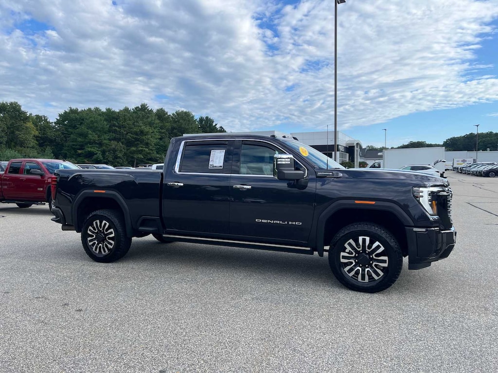 Used 2025 GMC Sierra 2500HD Denali Ultimate 4WD Crew Cab 159 Truck