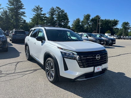 2026 Nissan Pathfinder Platinum SUV