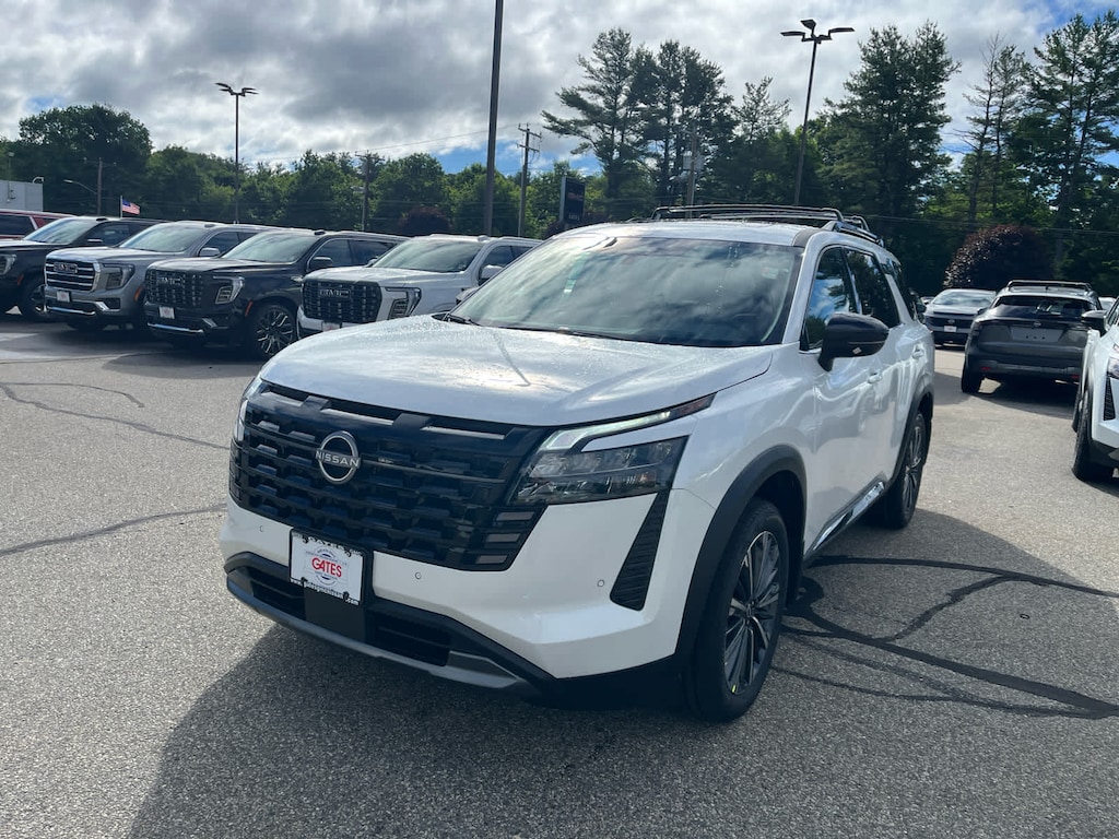 New 2026 Nissan Pathfinder Platinum SUV