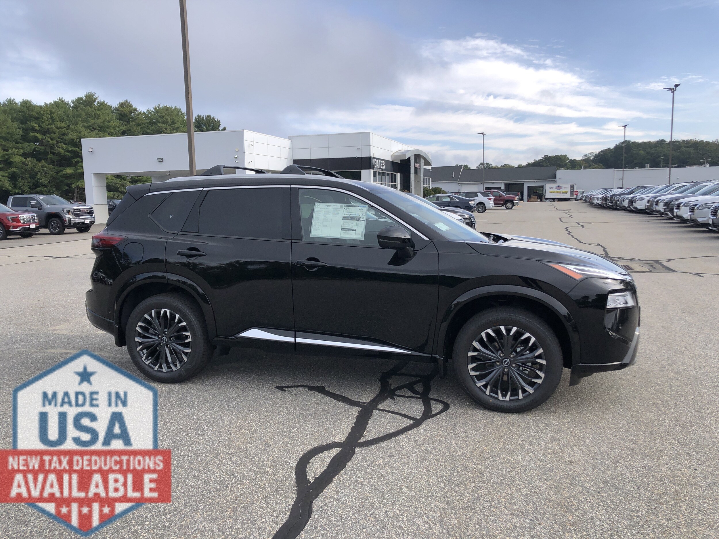 2026 Nissan Rogue Platinum photo 4