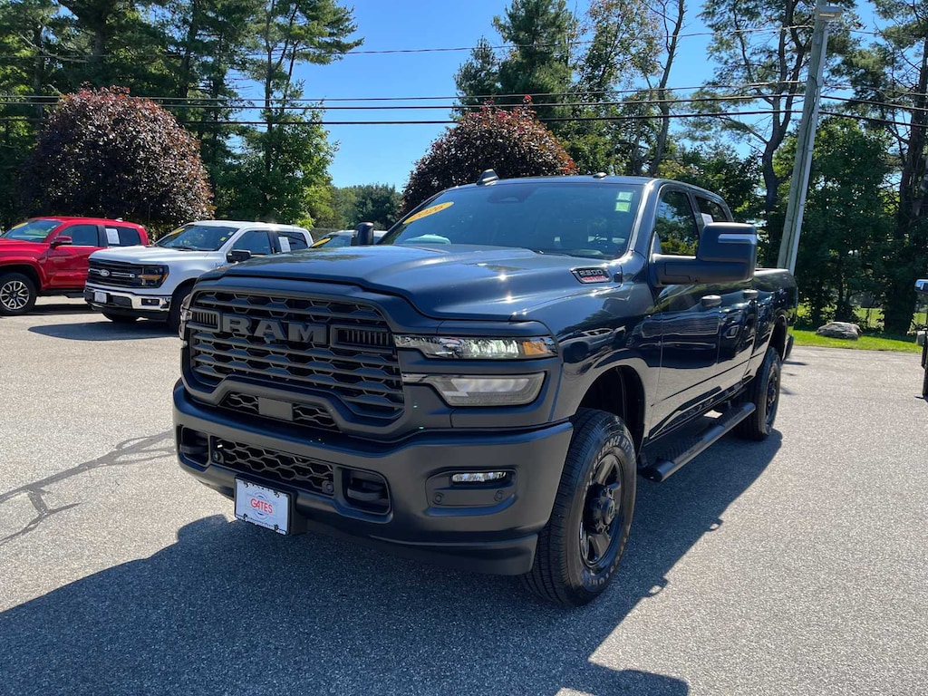 Used 2026 Ram 2500 Tradesman 4x4 Crew Cab 64 Box Truck