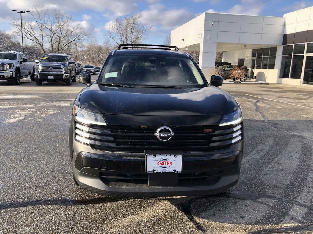 New 2026 Nissan Kicks SR SUV