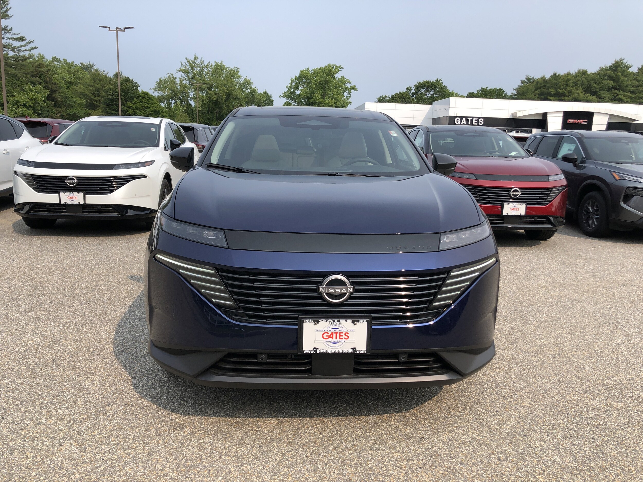2025 Nissan Murano SL photo 2