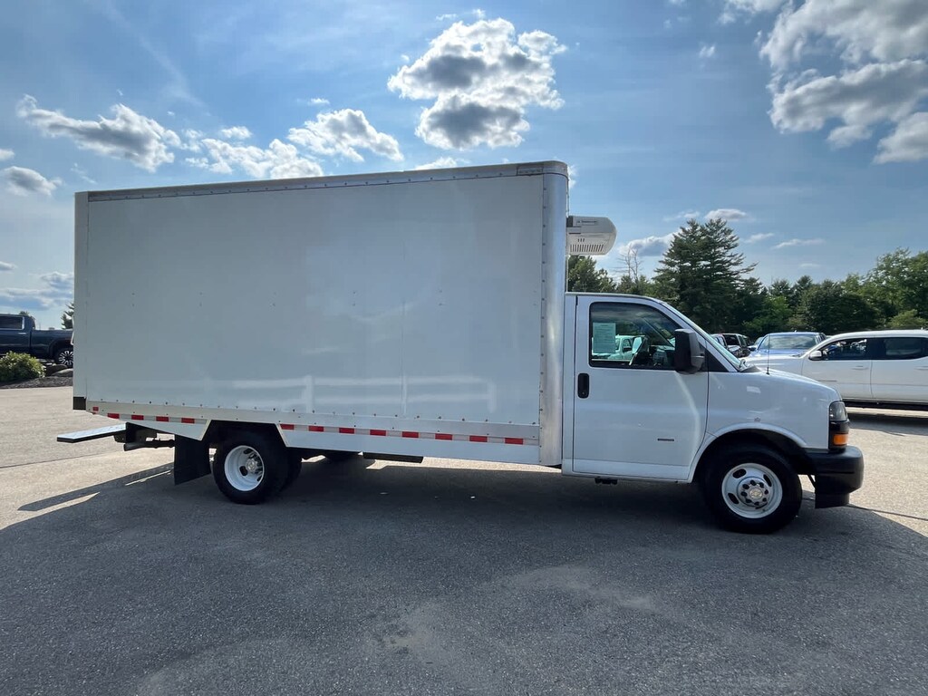Used 2024 Chevrolet Express Commercial Cutaway Van 177 Truck