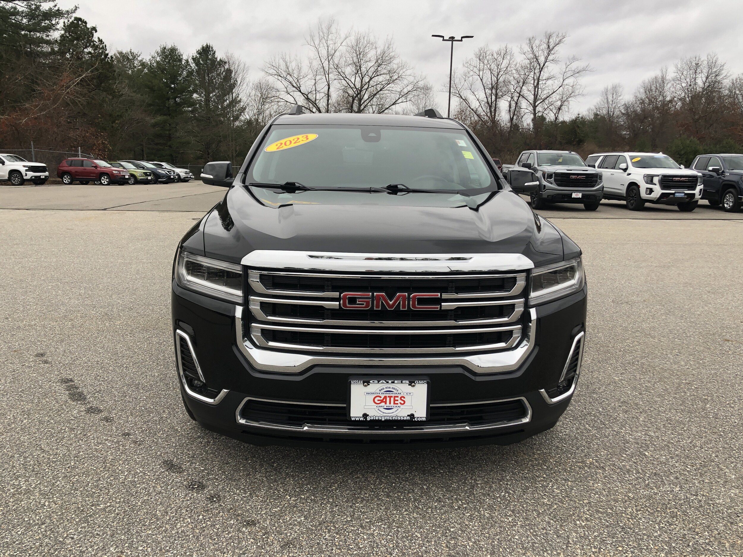 2023 Gmc Acadia SLT photo 2