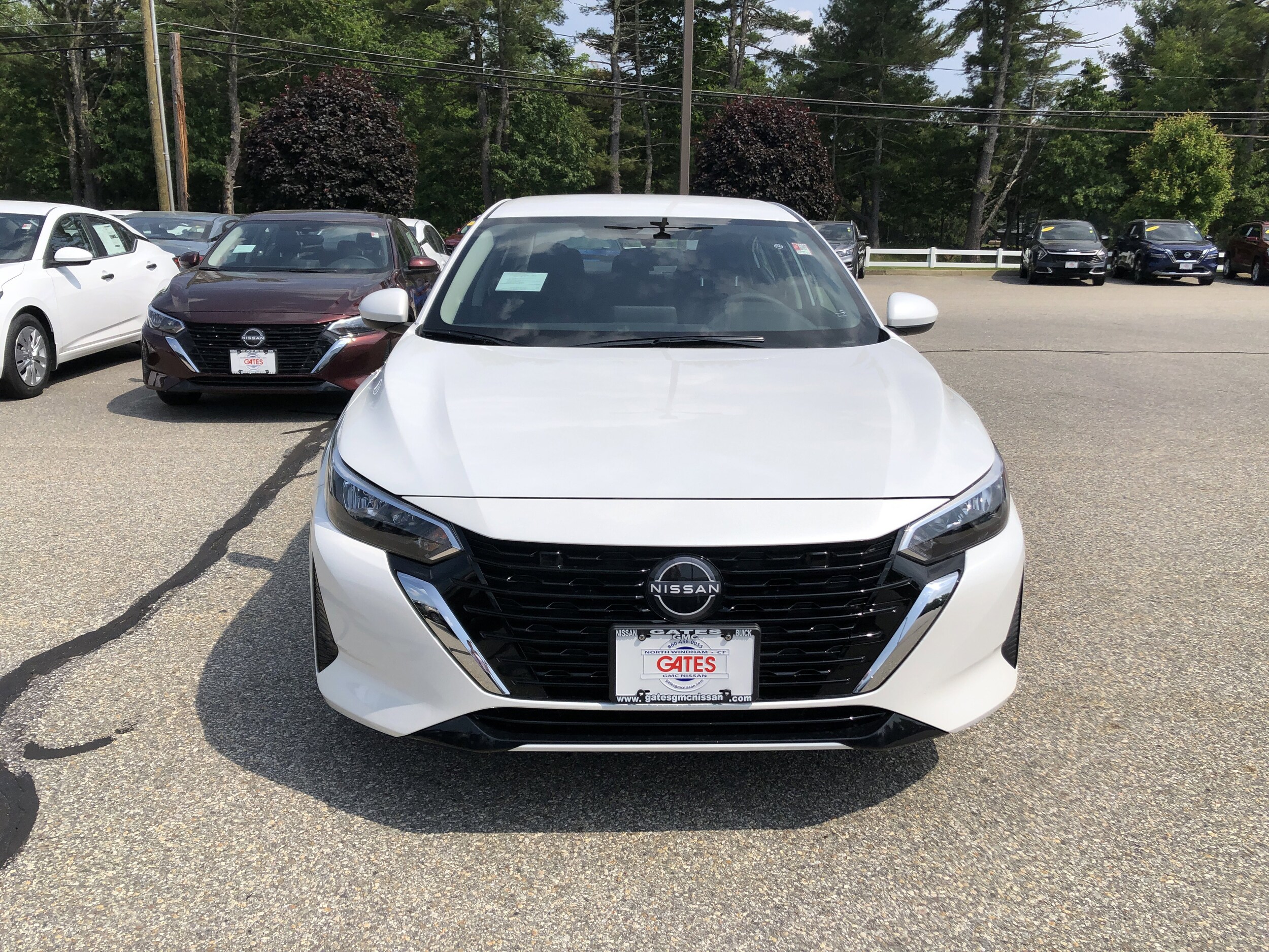 2025 Nissan Sentra SV photo 2
