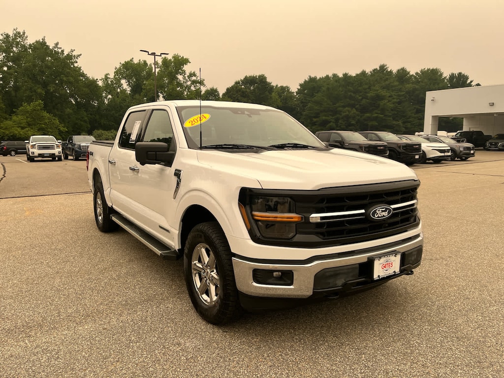 Used 2024 Ford F-150 XLT 4WD Supercrew 5.5 Box Truck