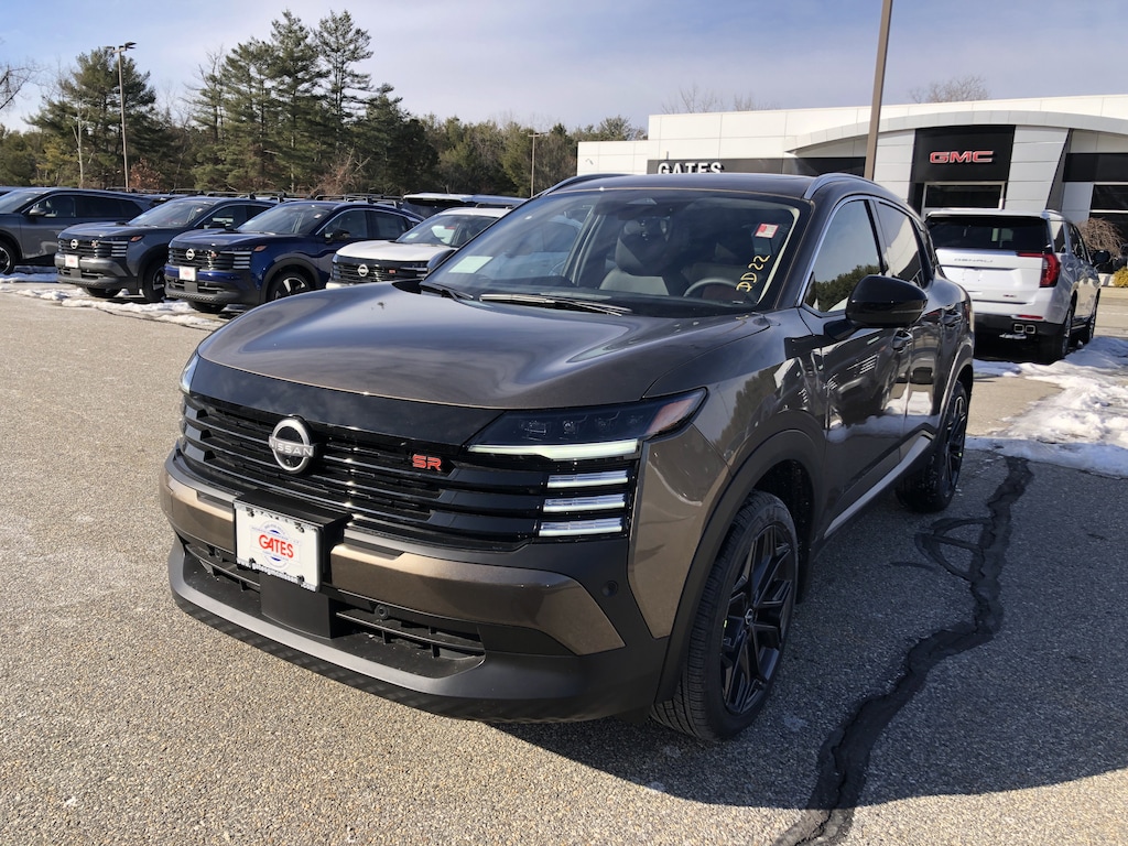 New 2026 Nissan Kicks SR SUV