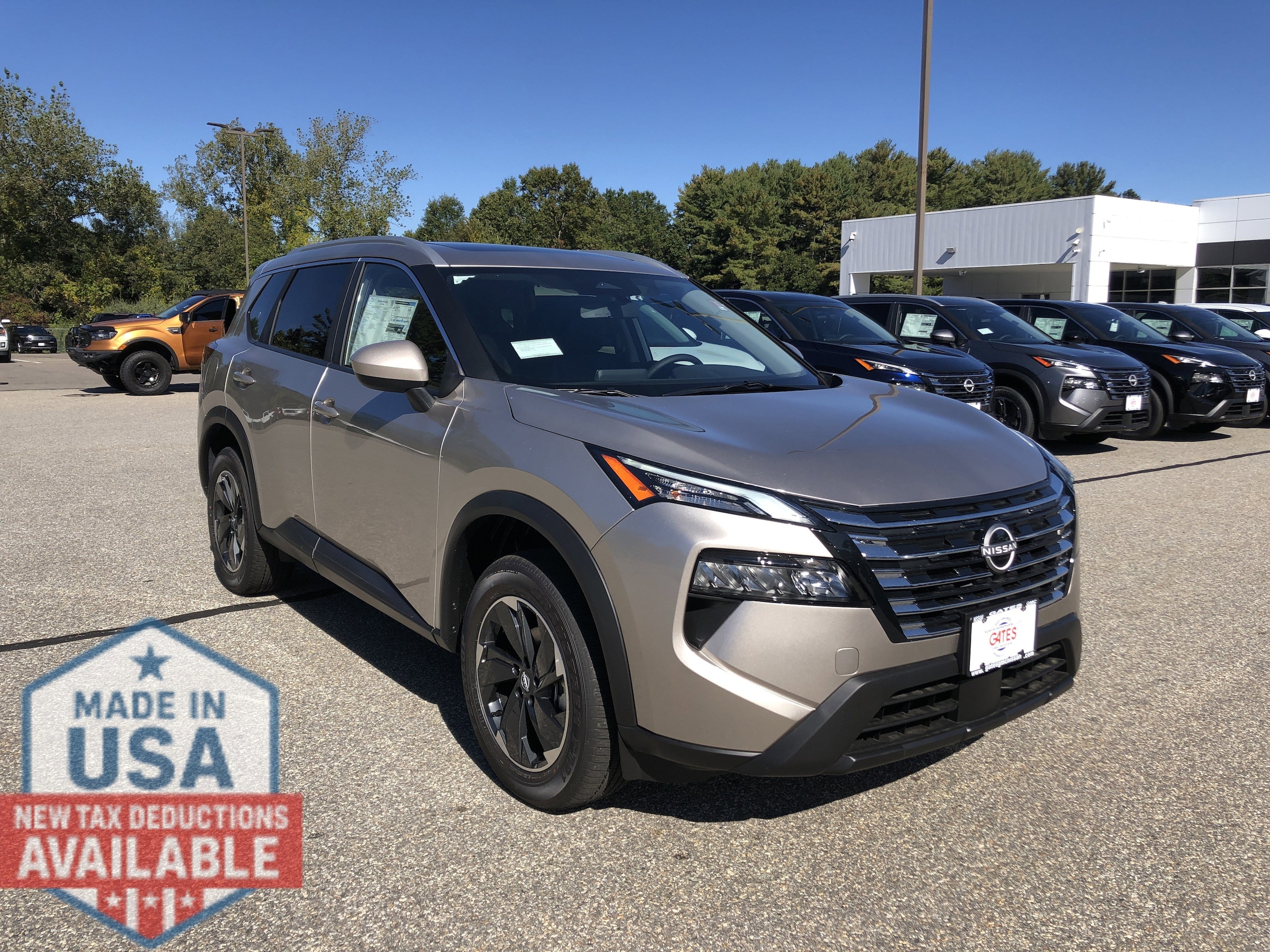 2026 Nissan Rogue SV's photo