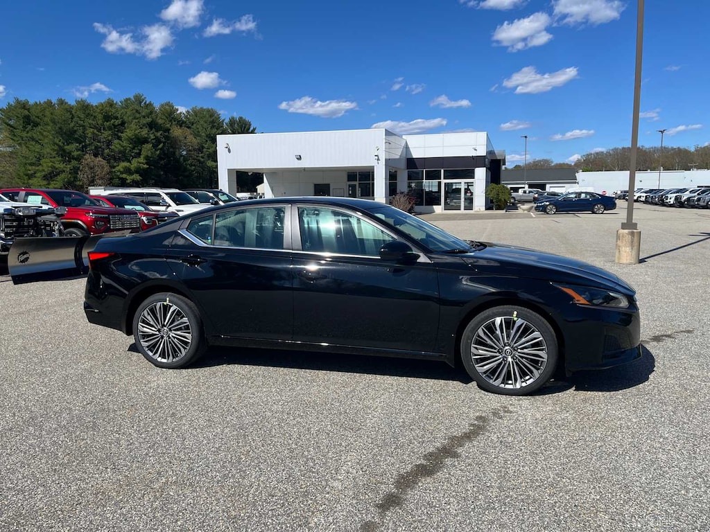 New 2026 Nissan Altima SV Sedan