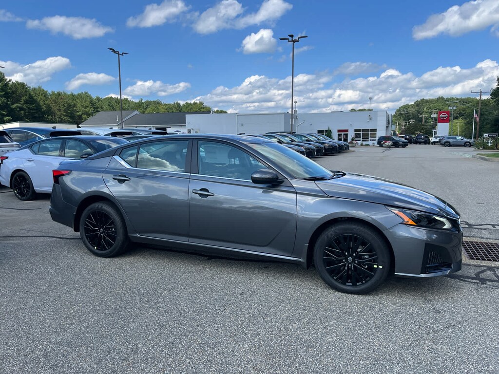New 2026 Nissan Altima SV Sedan