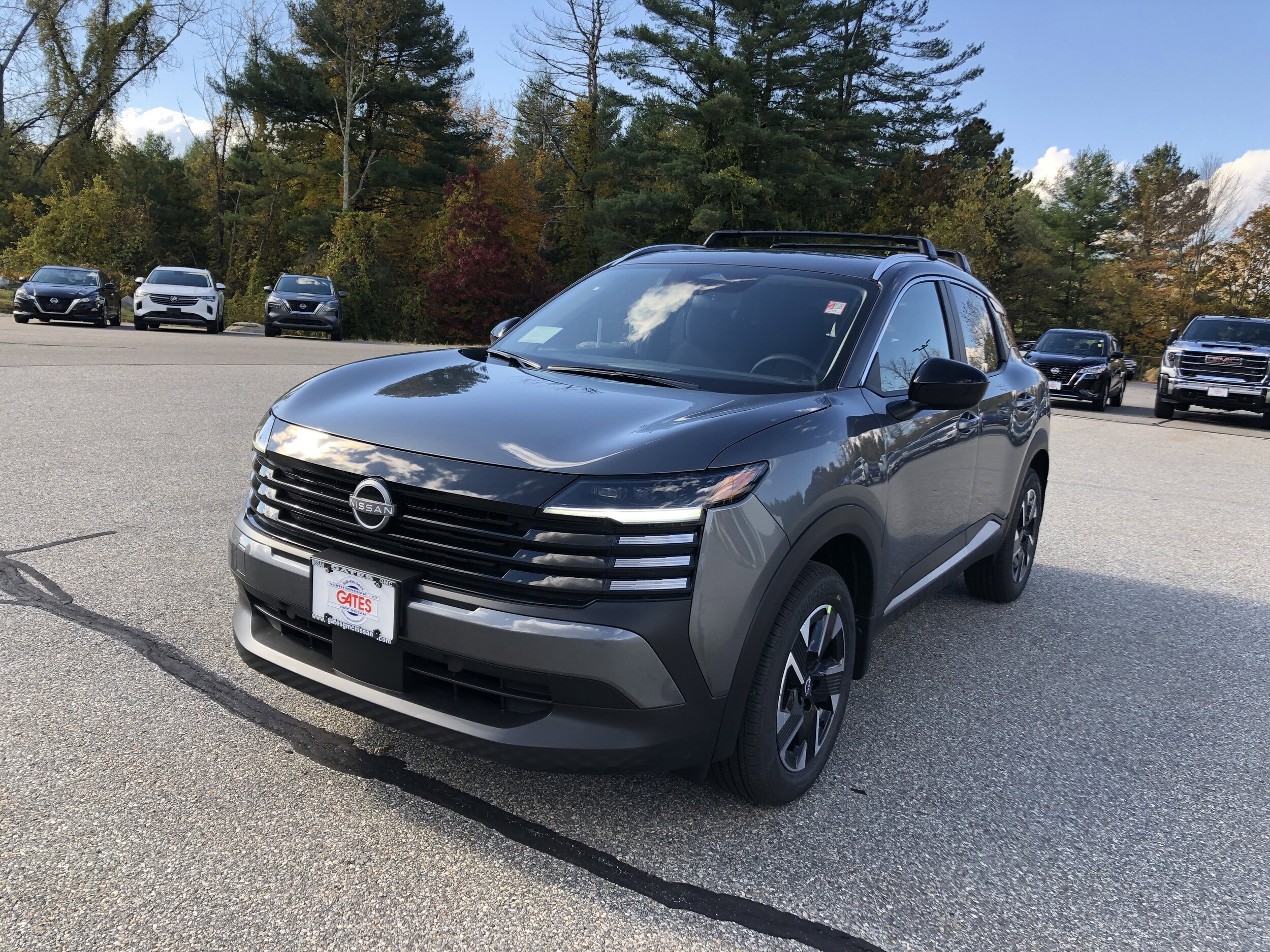 2026 Nissan Kicks SV photo 3