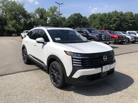 2025 Nissan Kicks SR SUV