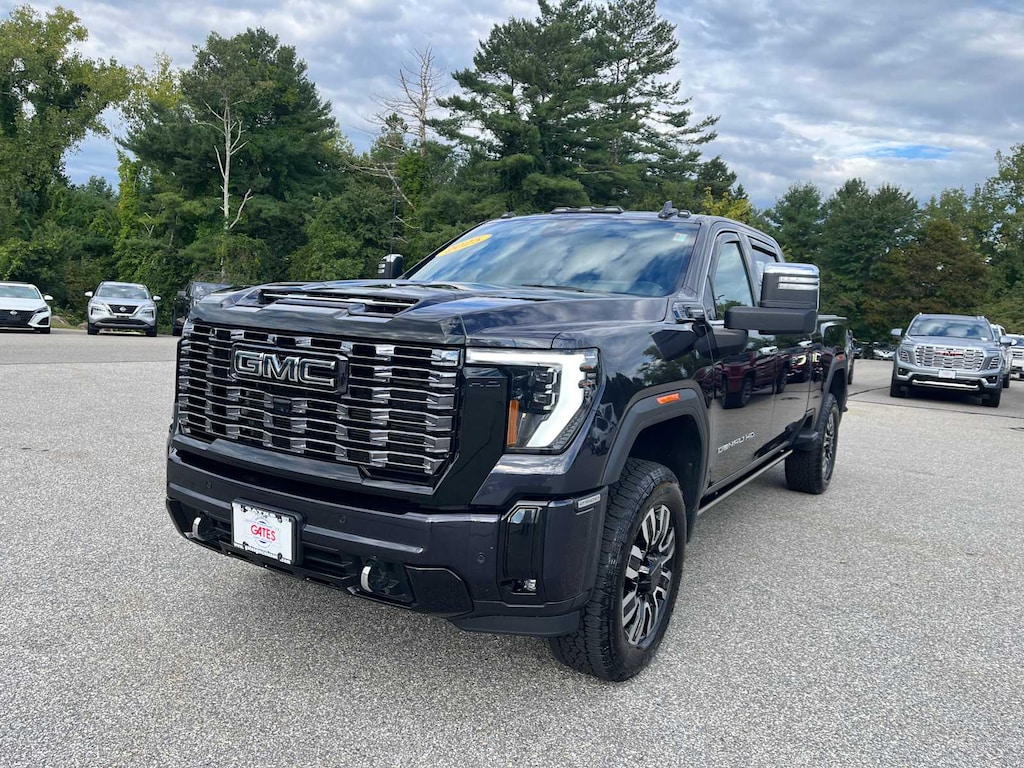Used 2025 GMC Sierra 2500HD Denali Ultimate 4WD Crew Cab 159 Truck