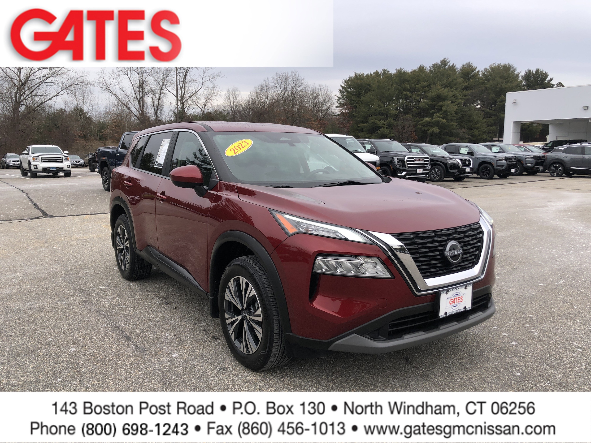 2023 Nissan Rogue SV's photo