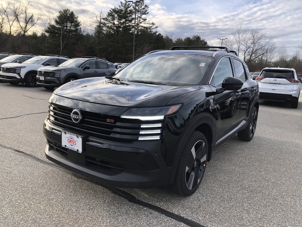New 2026 Nissan Kicks SR SUV
