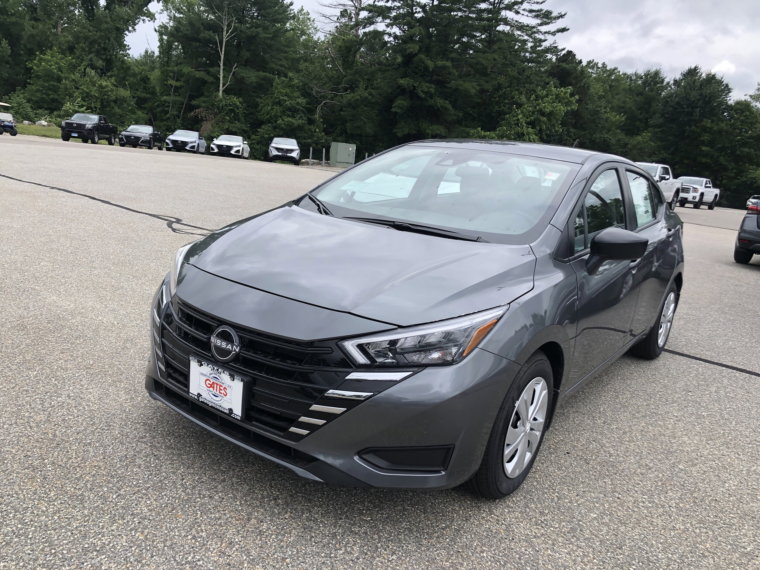 2025 Nissan Versa S photo 3