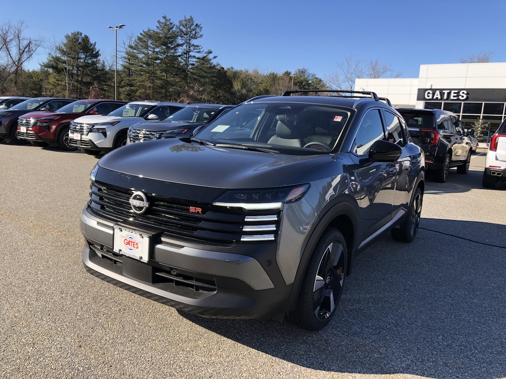 New 2026 Nissan Kicks SR SUV