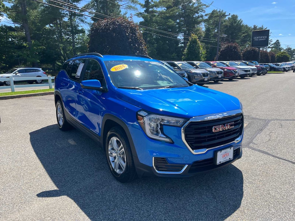 Used 2024 GMC Terrain SLE SUV