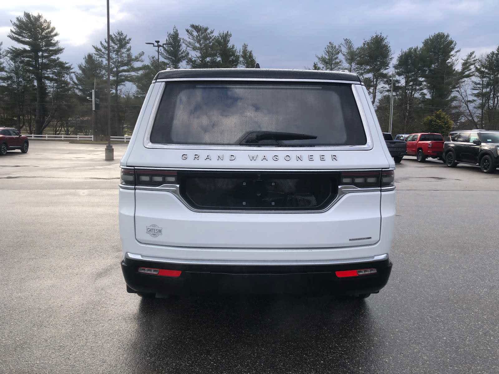 2024 Jeep Grand Wagoneer Series III photo 6