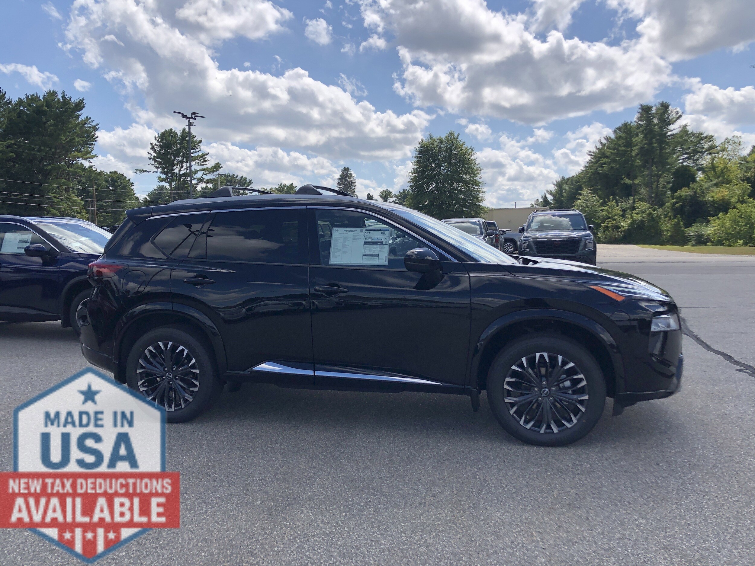 2026 Nissan Rogue Platinum photo 3