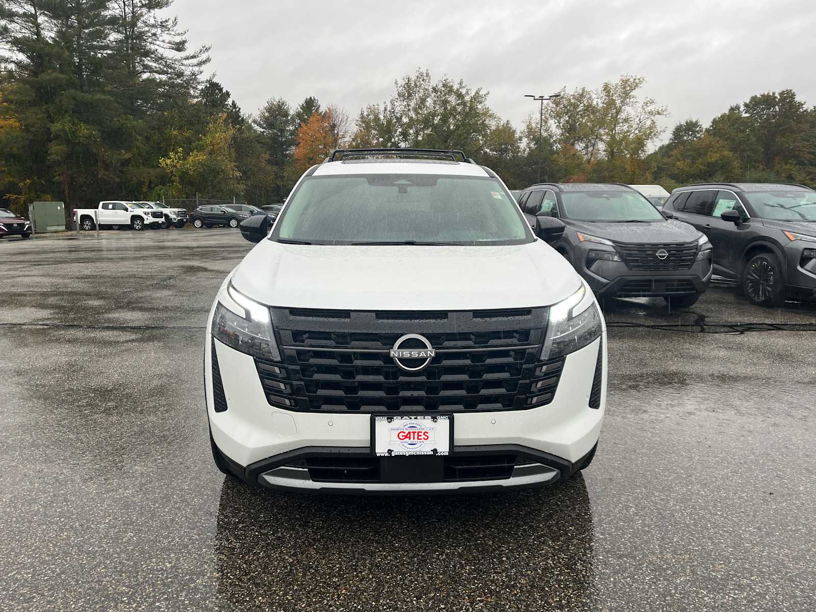 New 2026 Nissan Pathfinder SL SUV