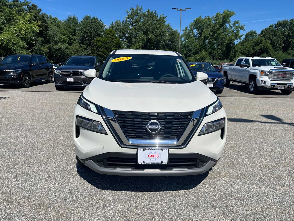Used 2023 Nissan Rogue SV SUV