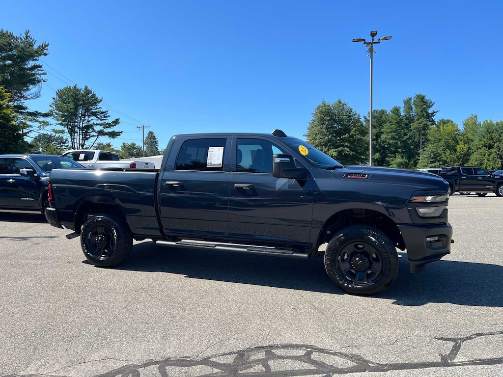 Used 2026 Ram 2500 Tradesman 4x4 Crew Cab 64 Box Truck